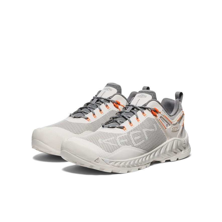 Men's NXIS EVO Waterproof Shoe Silver Lining/Scarlet Ibis