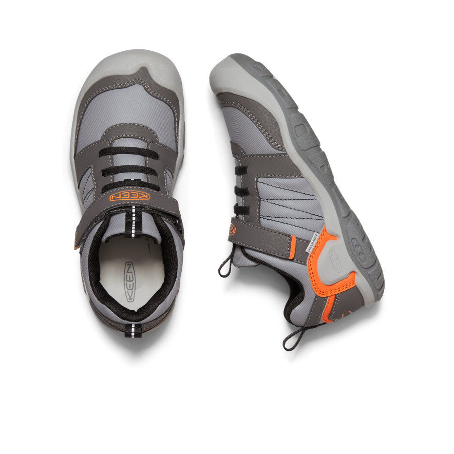 Big Kids' Knotch Peak Sneaker Magnet/Safety Orange